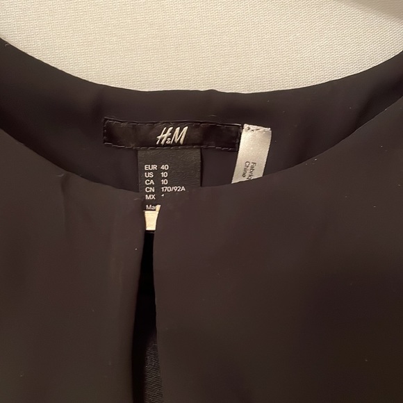 H & M Size 10 - Picture 3 of 4